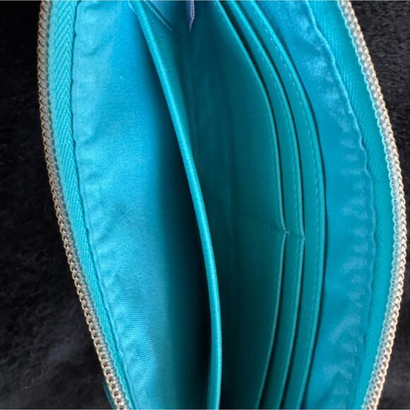 Disney Lilo & Stitch Stitch Cartoon Wristlet/Clutch New - Picture 6 of 6